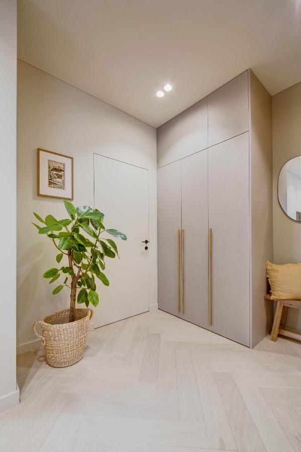 #Stayhere - Brand New Unique Designer 1Bdr In Trendy Neighbourhood Вильнюс Экстерьер фото